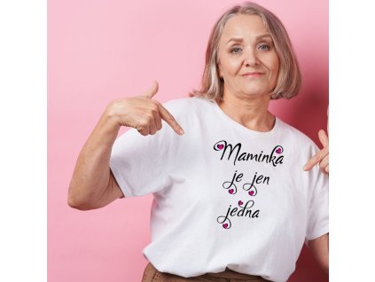 žena maminka jedna srdiečka